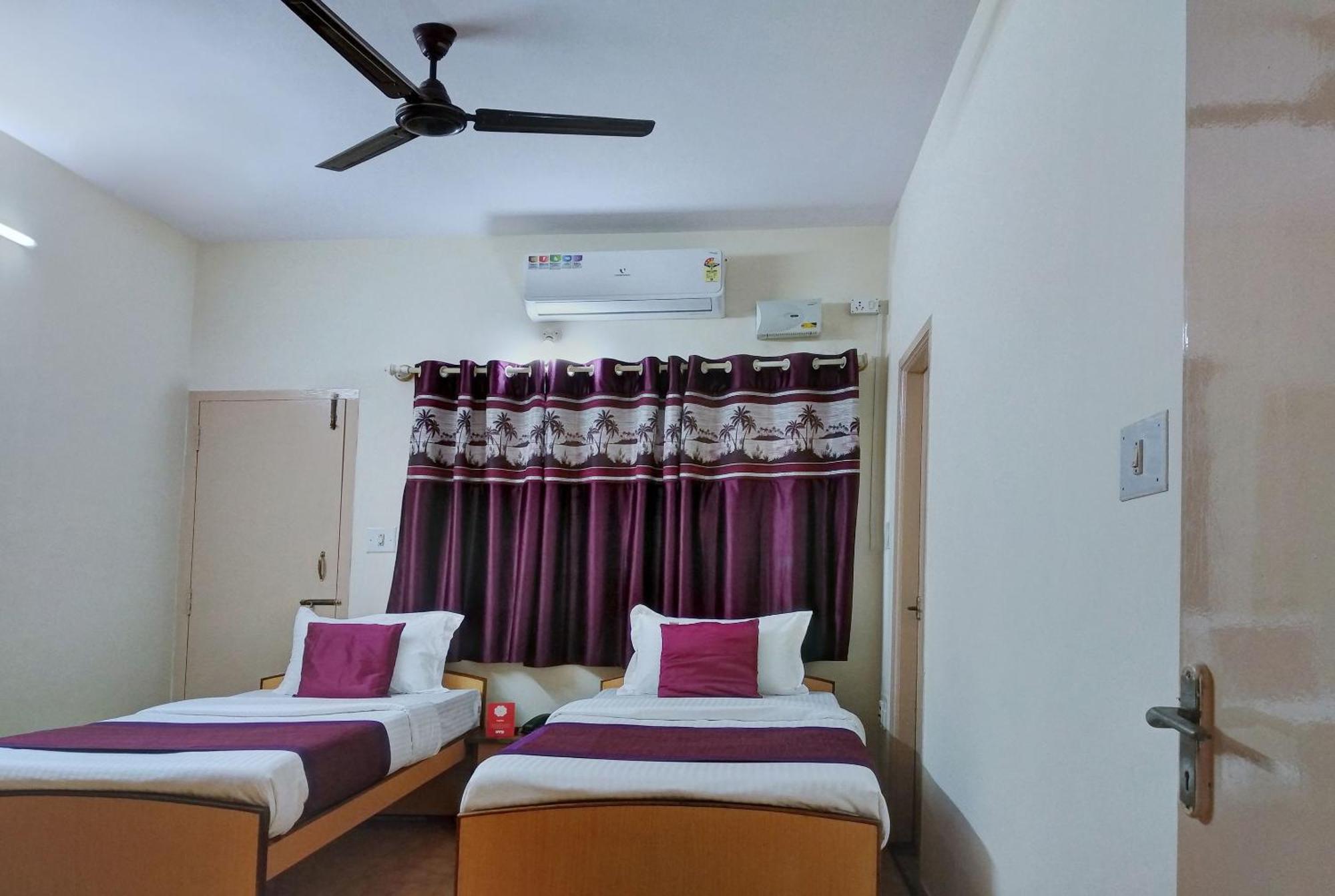 Super Hotel O Shree Mookambika Guest House Near Sri Someshwara Swami Temple 벵갈루루 외부 사진