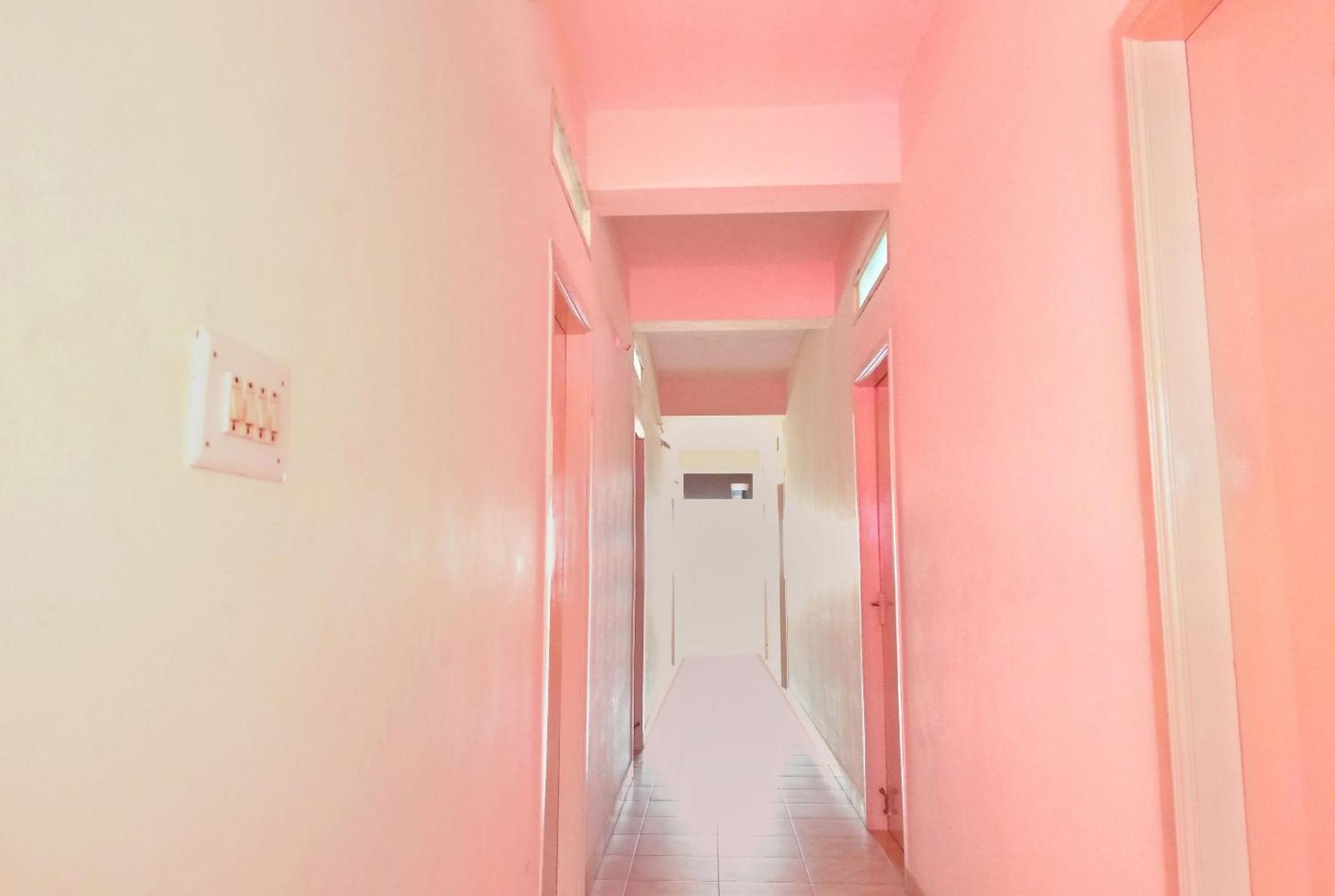 Super Hotel O Shree Mookambika Guest House Near Sri Someshwara Swami Temple 벵갈루루 외부 사진
